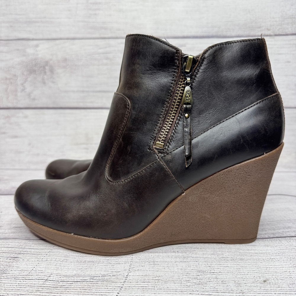 UGG Brown Leather Wedge Heel Ankle Booties size 9.5‎ Double Side Zippers